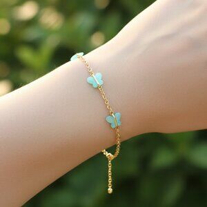 "Trendy Handmade Bracelet – A Stylish Gift for Women & Girls, MAR091218